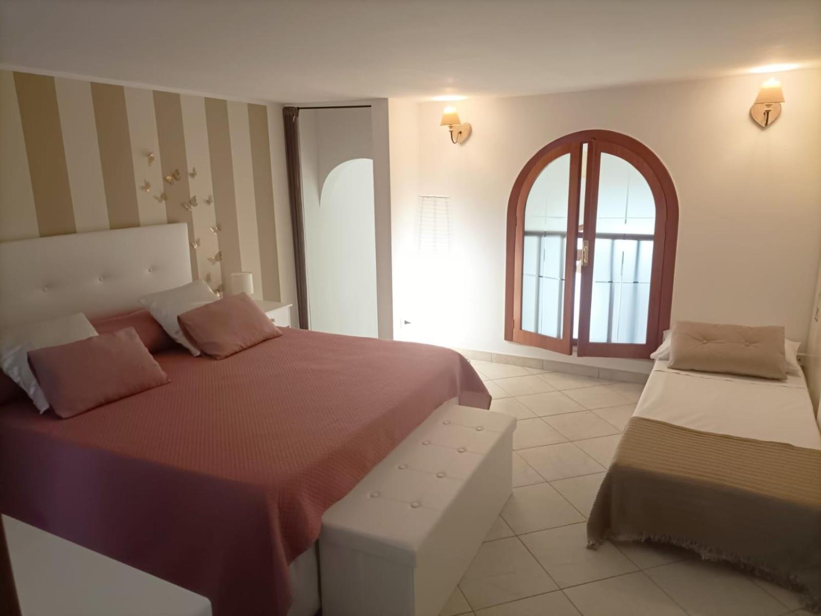 La Casa Di Kiki Apartment Mola di Bari Luaran gambar
